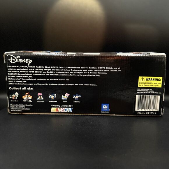 Disney Racing Across America Minnie Mouse #05 NASCAR Diecast Car NIB - Picture 7 of 7